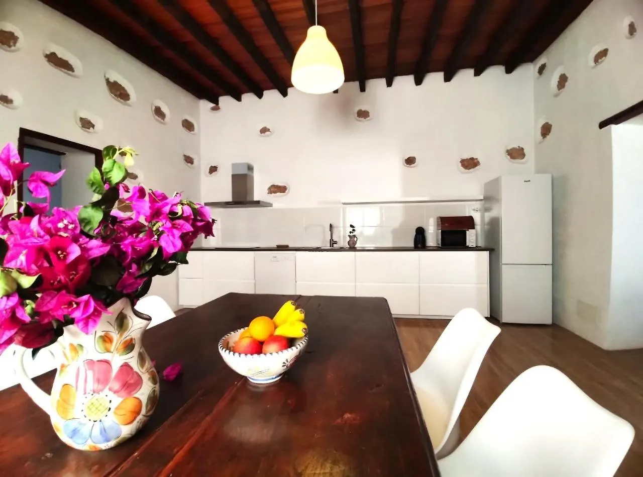 Casa de Férias Typical House And Best Location To Visit Fuerteventura, Wifi And Parking Free - Los Nopales Fuerteventura Antigua  Espanha