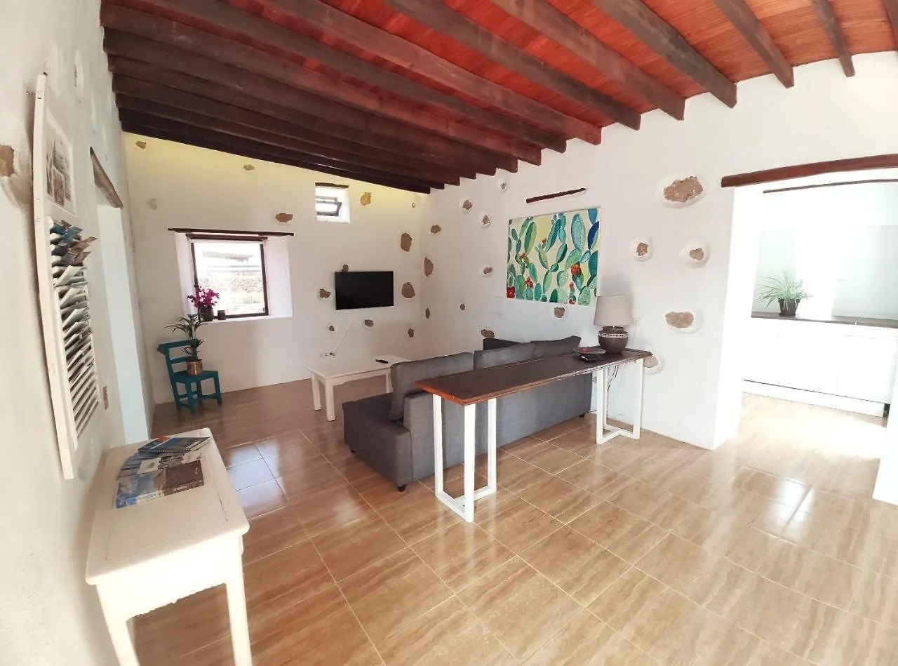 Holiday home Typical House And Best Location To Visit Fuerteventura, Wifi And Parking Free - Los Nopales Fuerteventura Antigua
